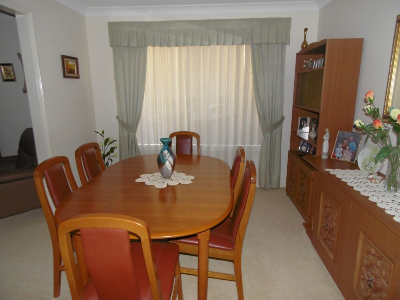 18 Jubilee Street, Parkes NSW 2870