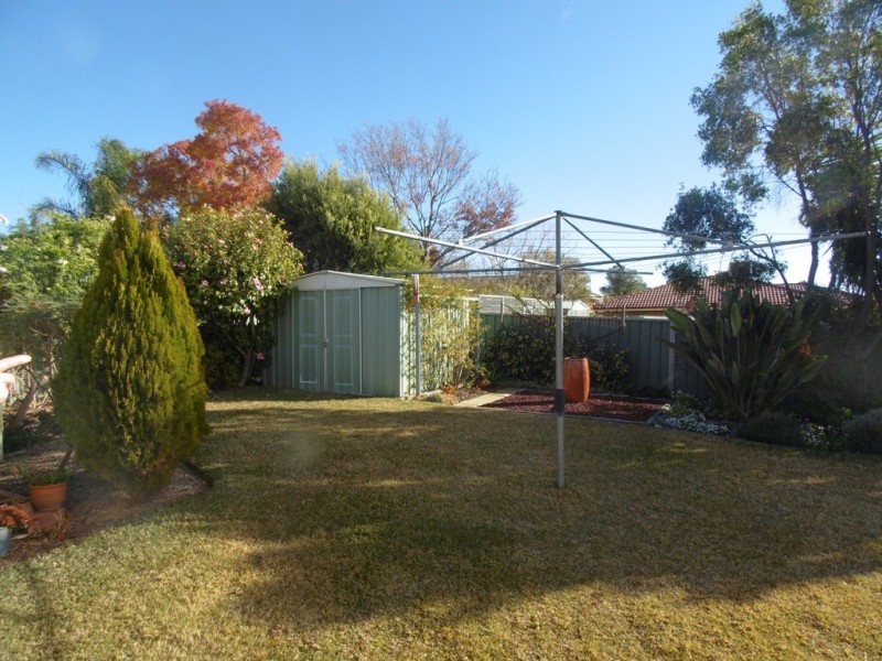 18 Jubilee Street, Parkes NSW 2870