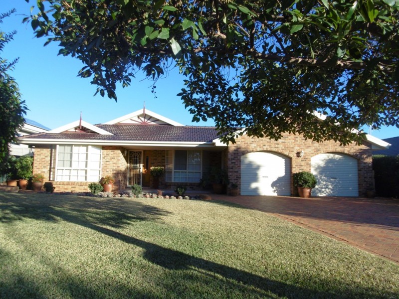 18 Jubilee Street, Parkes NSW 2870