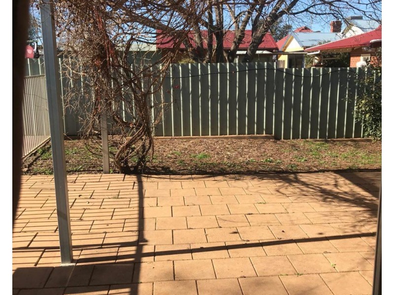 44 Victoria Street, Parkes NSW 2870