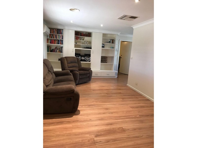 63 Farrer Street, Parkes NSW 2870