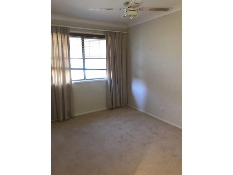 63 Farrer Street, Parkes NSW 2870