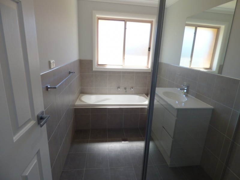 2 Clarence Street, Forbes NSW 2871