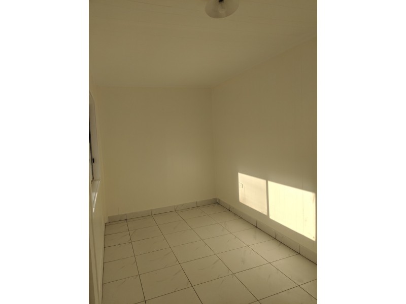 65 Close, Parkes NSW 2870
