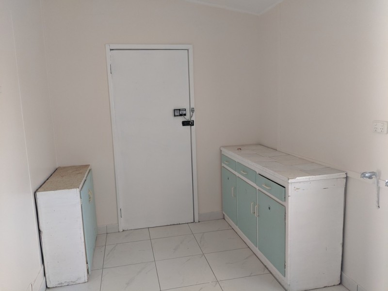 65 Close, Parkes NSW 2870