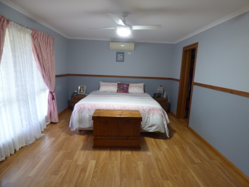 15 Willbe Street, Eugowra NSW 2806