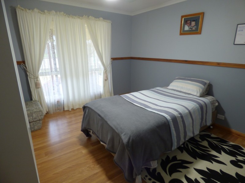 15 Willbe Street, Eugowra NSW 2806