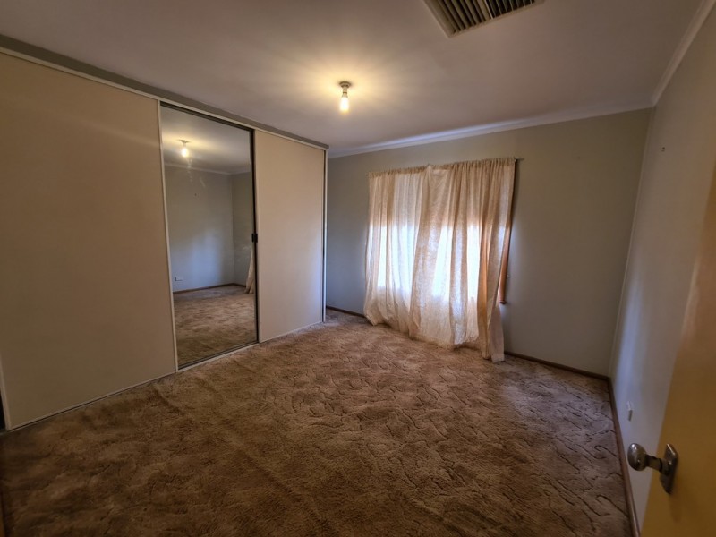 17 Thornbury Street, Parkes NSW 2870