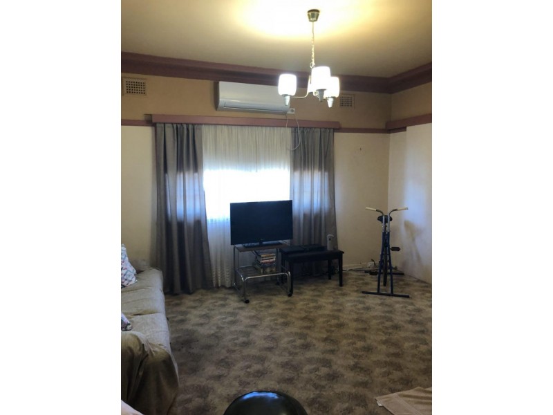 7 Anderson Street, Tullamore NSW 2874