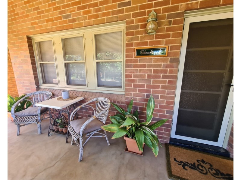 9 Phillip Street, Parkes NSW 2870