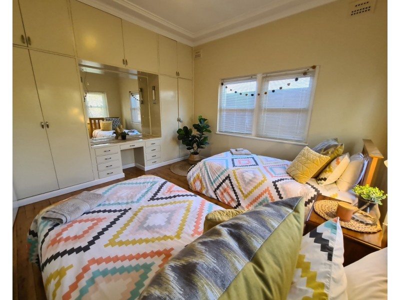 9 Phillip Street, Parkes NSW 2870