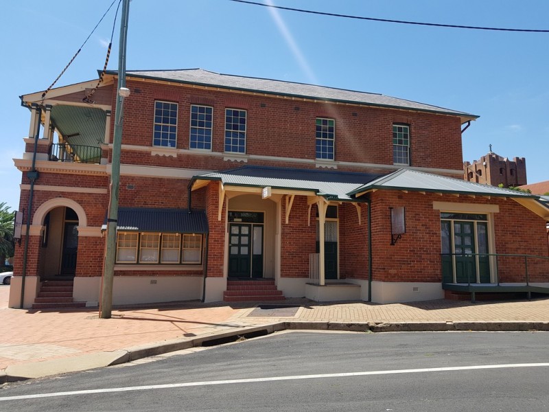 39 Currajong Street, Parkes NSW 2870