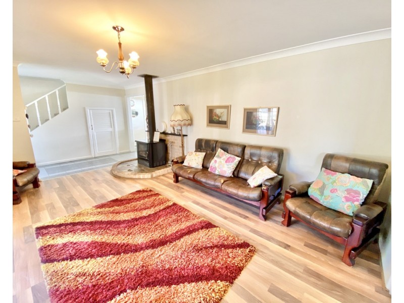 123 Flint Street, Forbes NSW 2871