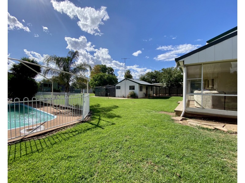 123 Flint Street, Forbes NSW 2871
