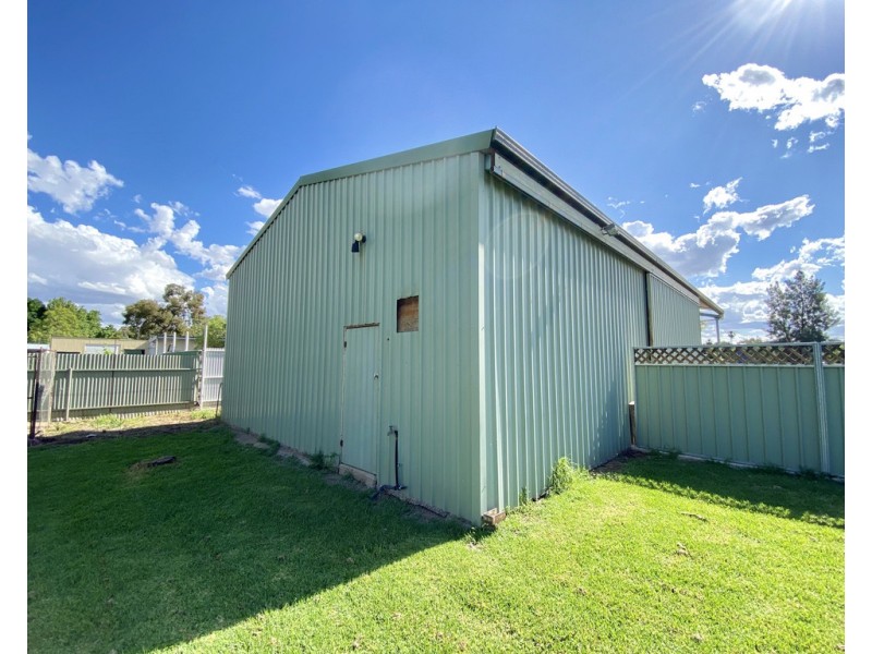 123 Flint Street, Forbes NSW 2871