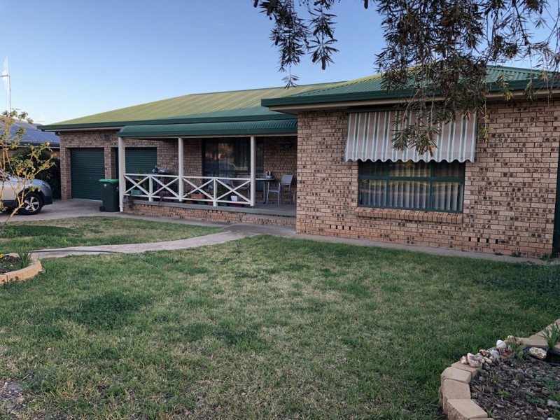41 Page Street, Parkes NSW 2870