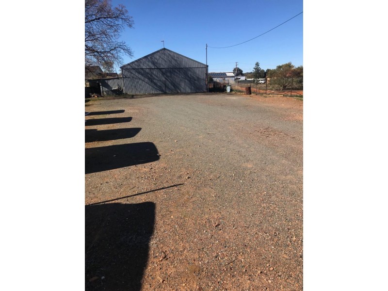 37 Pearce Street, Parkes NSW 2870