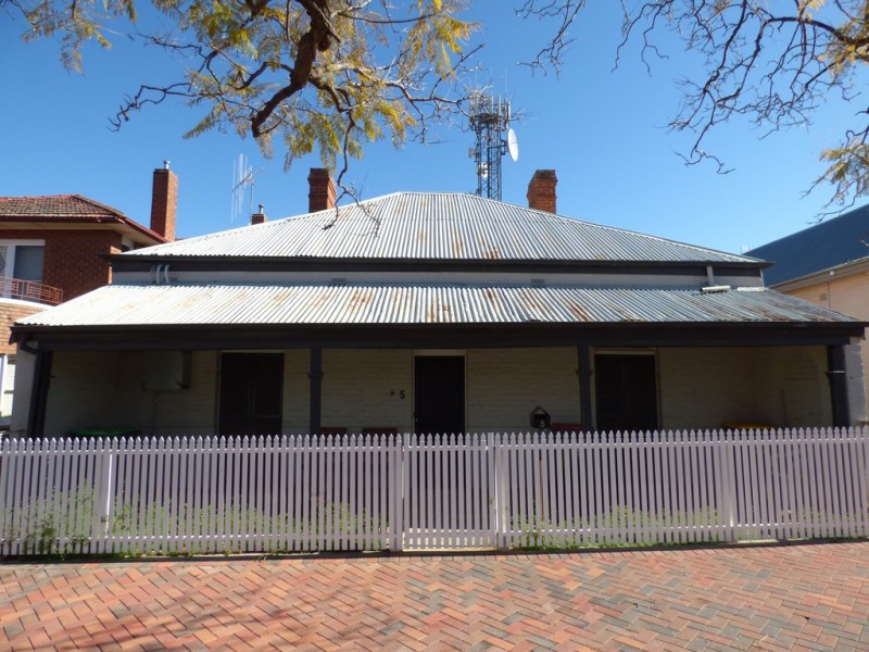 5 Harold Street, Forbes NSW 2871