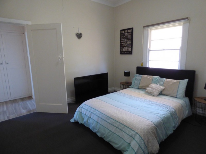 13 Underwood Street, Forbes NSW 2871