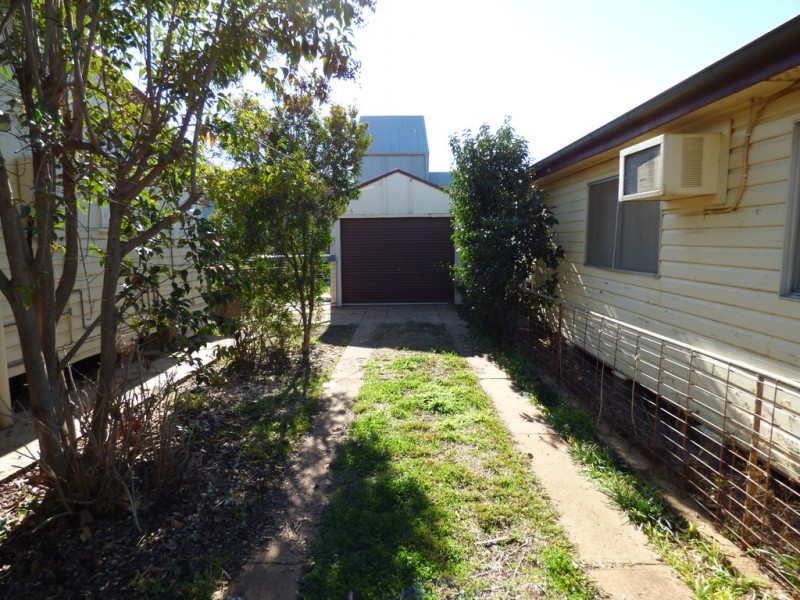 13 Underwood Street, Forbes NSW 2871