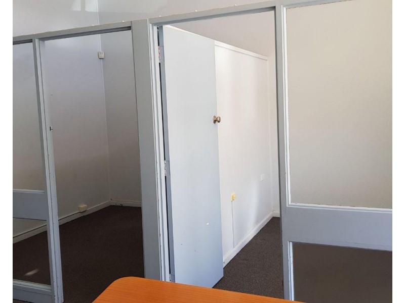 21 Court Street, Parkes NSW 2870