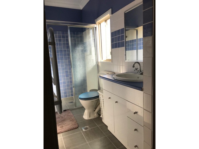 4 Light Horse Place, Parkes NSW 2870