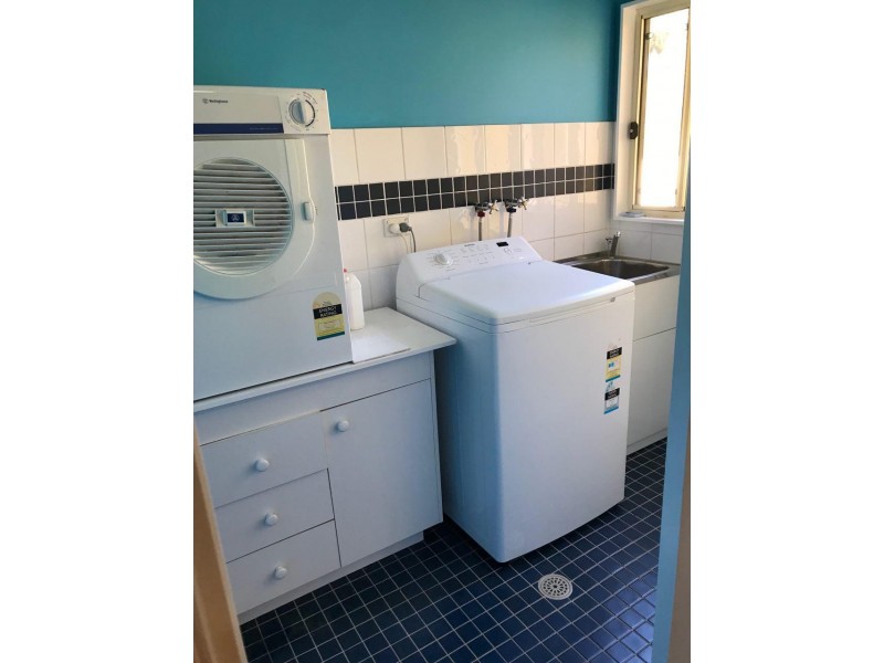 4 Light Horse Place, Parkes NSW 2870