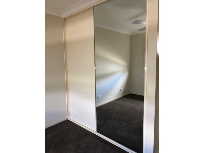 2/118 Currajong Street, Parkes NSW 2870