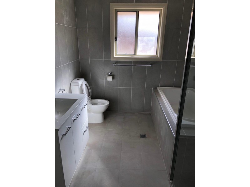 2/118 Currajong Street, Parkes NSW 2870