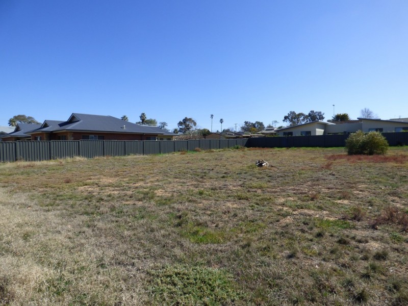 12C Bathurst Street, Forbes NSW 2871