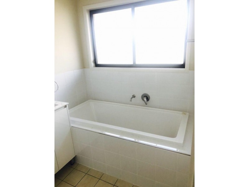 7 Rosewood Avenue, Parkes NSW 2870