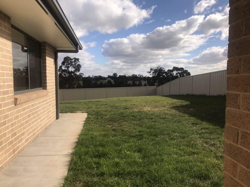 7 Rosewood Avenue, Parkes NSW 2870