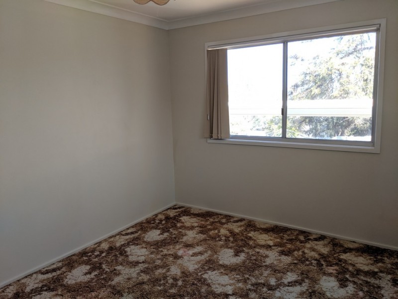 13 Evans Parade, Parkes NSW 2870