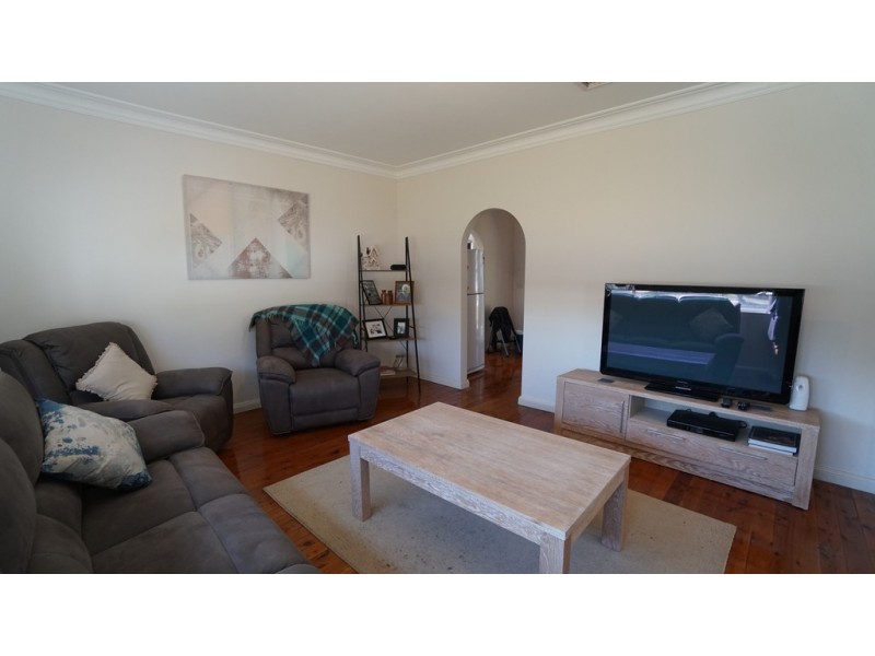 9 Elliot Street, Forbes NSW 2871