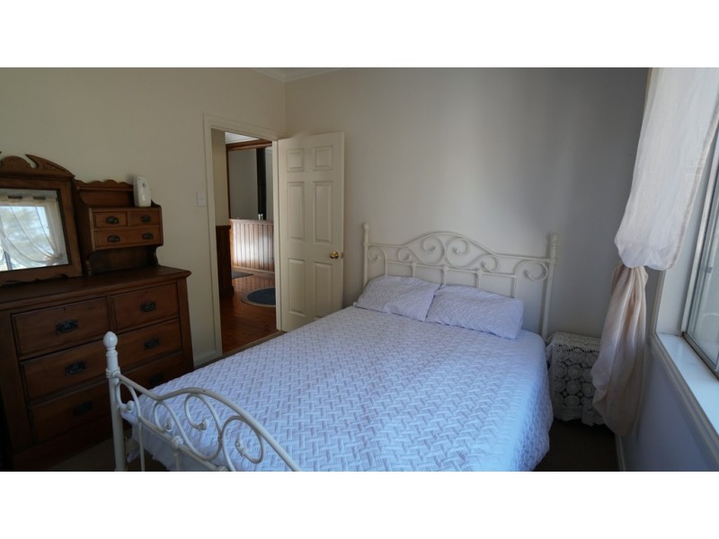 9 Elliot Street, Forbes NSW 2871