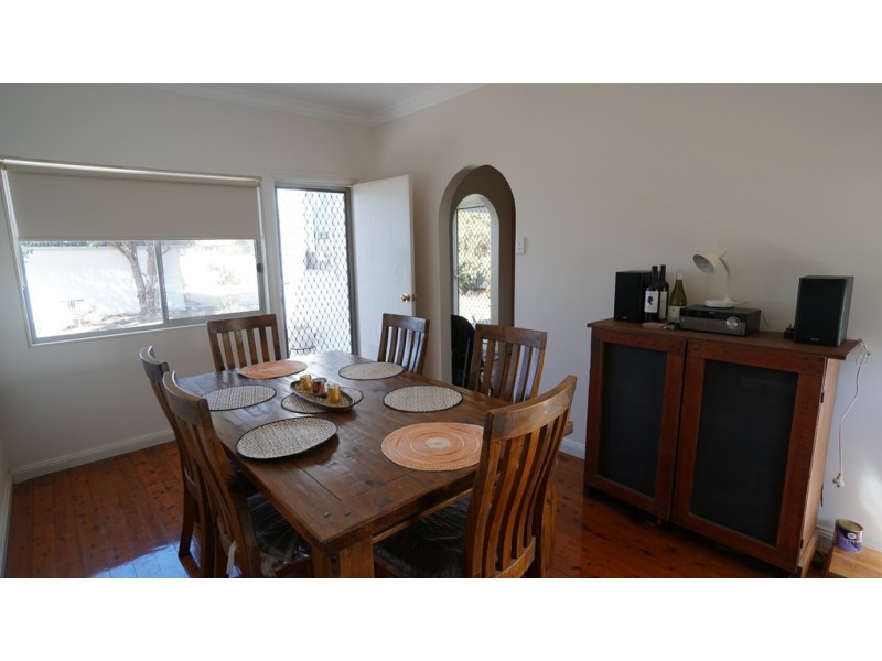 9 Elliot Street, Forbes NSW 2871