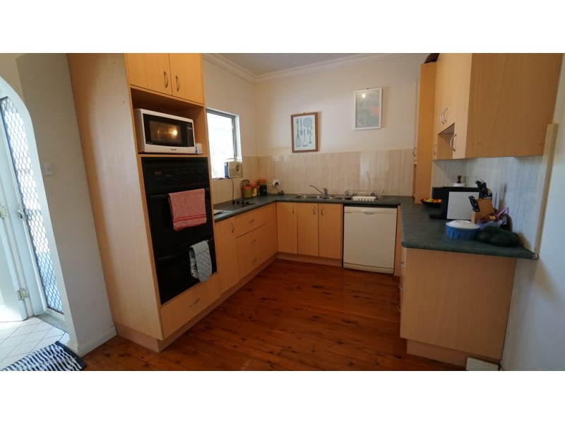 9 Elliot Street, Forbes NSW 2871