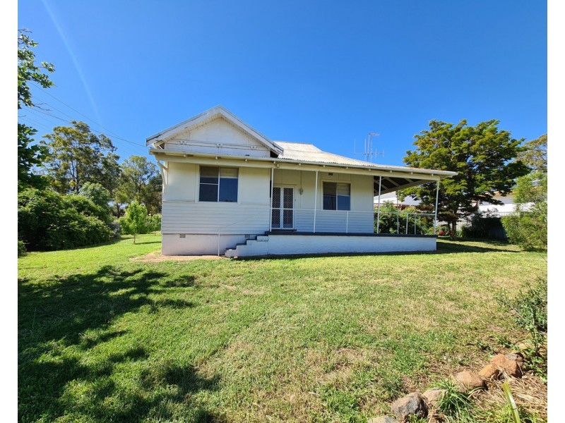 18 Wentworth Street, Parkes NSW 2870