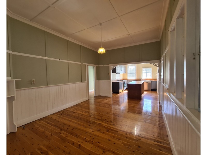 18 Wentworth Street, Parkes NSW 2870