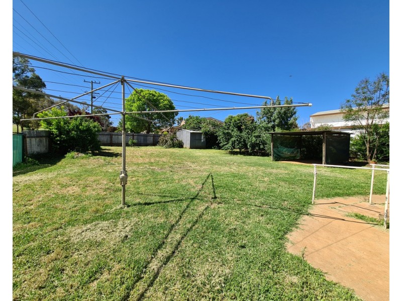 18 Wentworth Street, Parkes NSW 2870