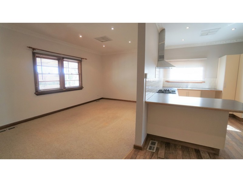18 William Street, Forbes NSW 2871