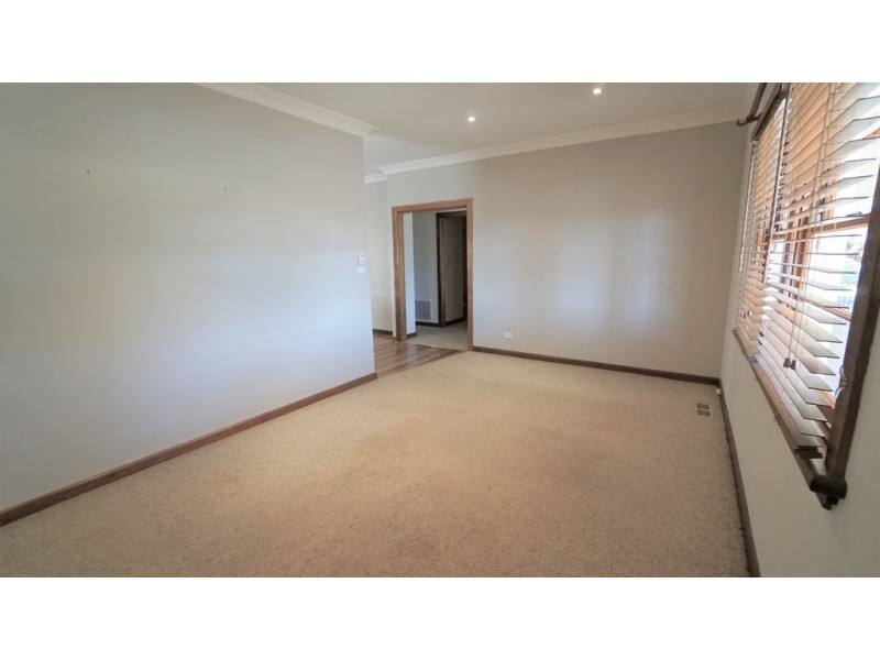 18 William Street, Forbes NSW 2871