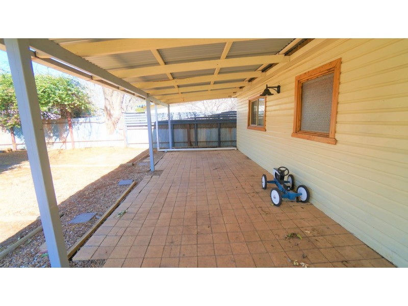18 William Street, Forbes NSW 2871