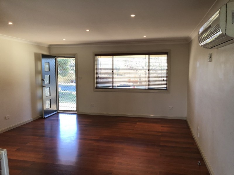 63 Woodward Street, Parkes NSW 2870