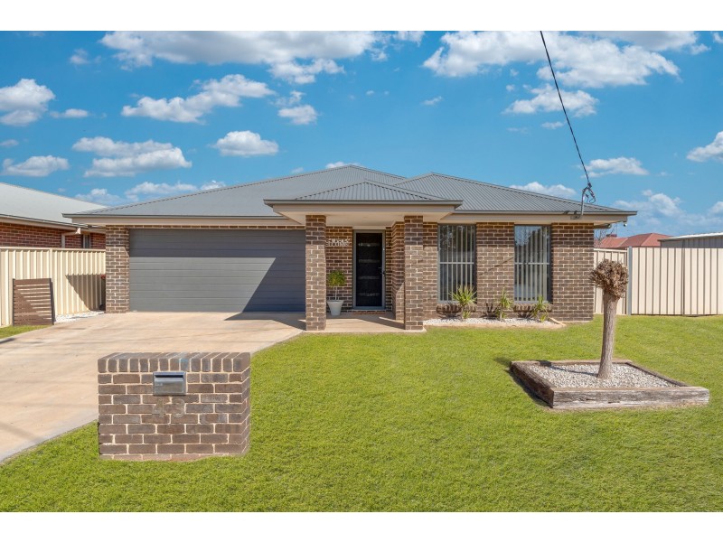 43 Best Street, Parkes NSW 2870