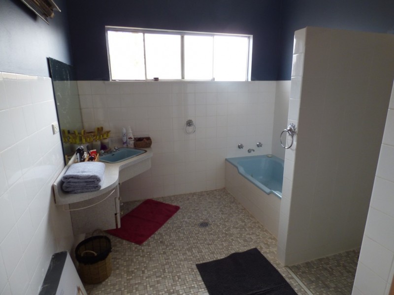 111 Ferry Street, Forbes NSW 2871