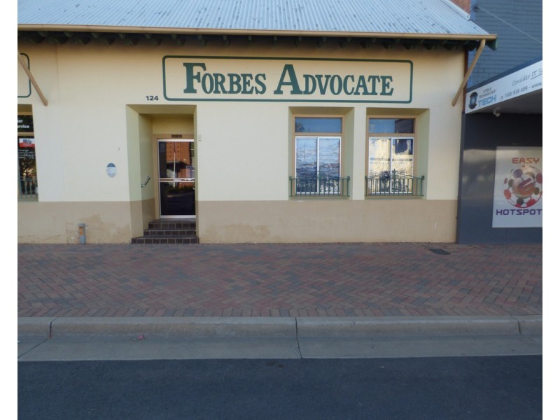122-124 Lachlan Street, Forbes NSW 2871