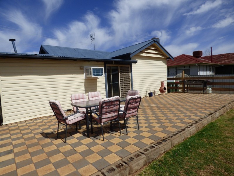 11 Thomson Street, Forbes NSW 2871