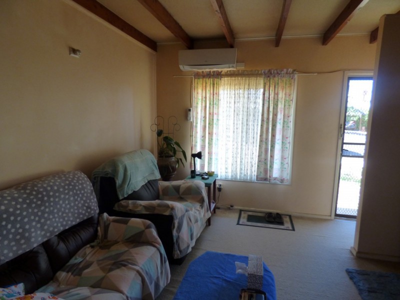 1-3/12 Bushman Street, Parkes NSW 2870