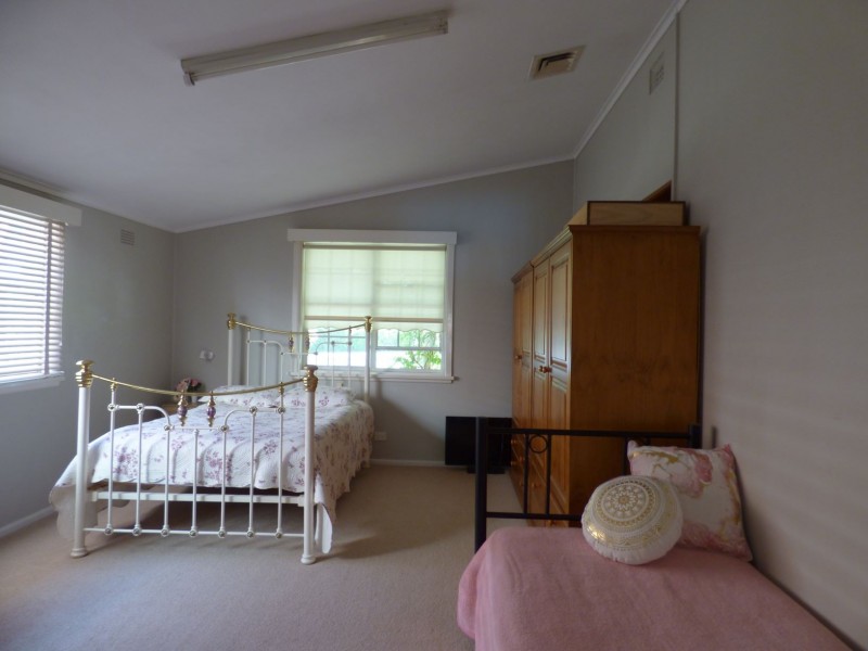 9 Johnson Street, Forbes NSW 2871